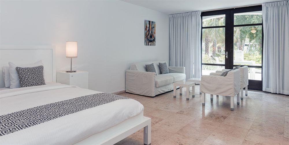 Floris Suite Hotel - Spa & Beach Club - Adults Only Piscadera Bay Luaran gambar