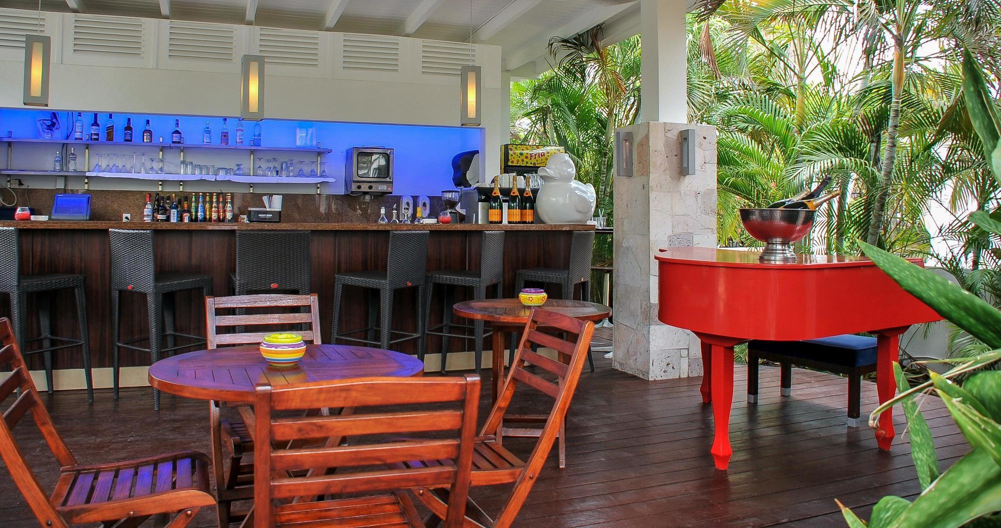 Floris Suite Hotel - Spa & Beach Club - Adults Only Piscadera Bay Luaran gambar