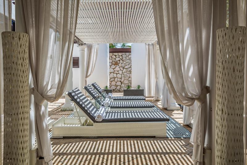 Floris Suite Hotel - Spa & Beach Club - Adults Only Piscadera Bay Luaran gambar
